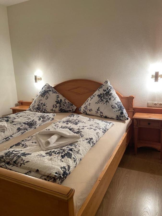Hotel Und Restaurant Gruner Hahn Elsenfeld Eksteriør billede